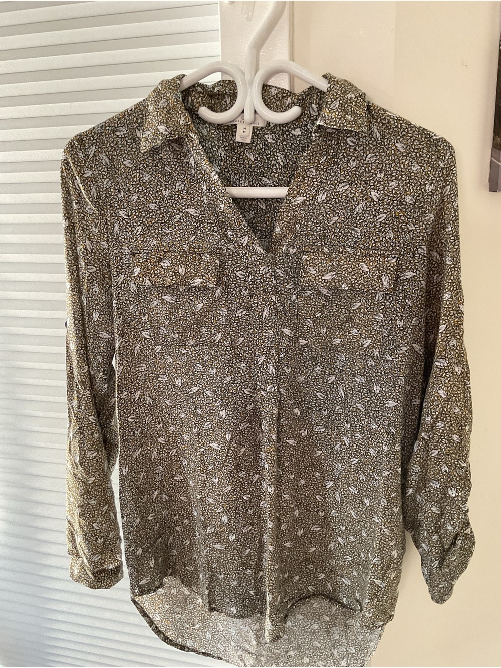 Olive Floral Print V-Neck Button-Front Blouse